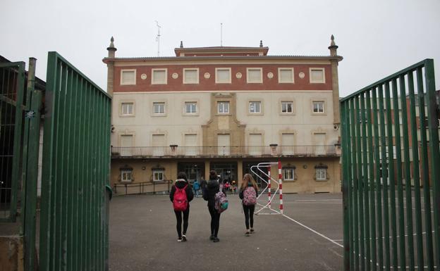 El 95,4% de los centros vascos de Secundaria iniciará el curso solo en horario de mañana