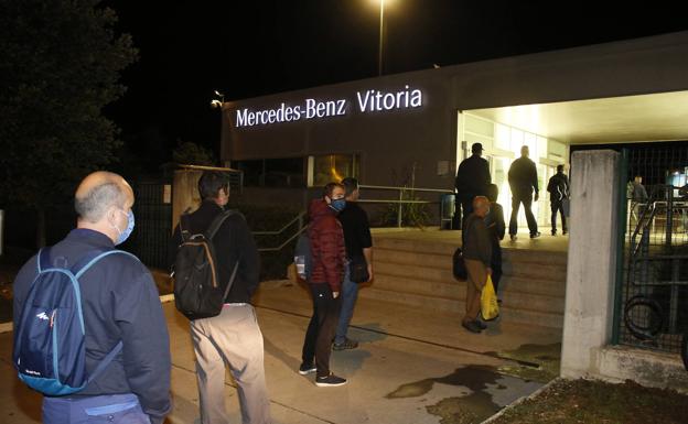 Mercedes vuelve a la rutina con cámaras térmicas para tomar la temperatura a la plantilla