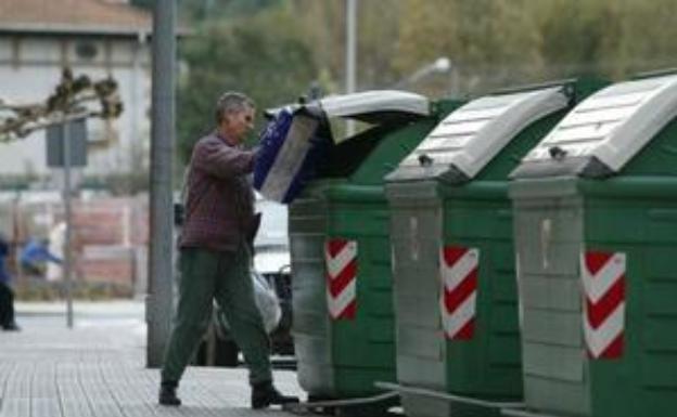Basauri cuantificará la basura que se deposita en el contenedor a partir de 2021