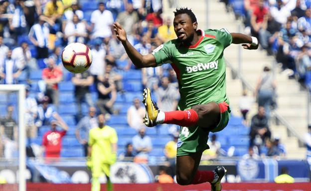 El Alavés traspasa a Twumasi al Hannover 96 y cede a Verdon al Ludogorets