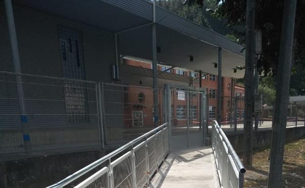 Ugao reforzará este curso escolar el servicio de limpieza y desinfección de las instalaciones municipales