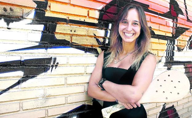 Nagore Martín: «Ahora la moda es la mano femenina»