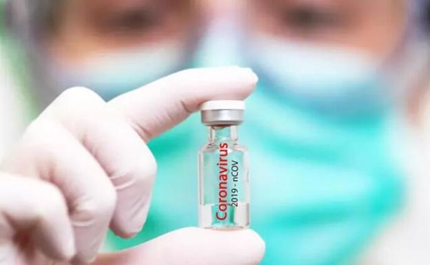 Así es la mielitis transversa, la enfermedad que ha paralizado los ensayos de la vacuna de Oxford