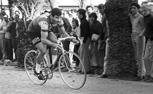 El Tour rinde homenaje a Poulidor