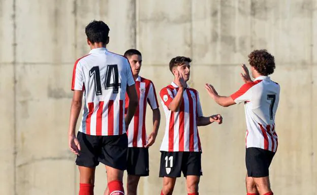 El Bilbao Athletic arranca los amistosos venciendo al Santurtzi con goles de Nico Serrano