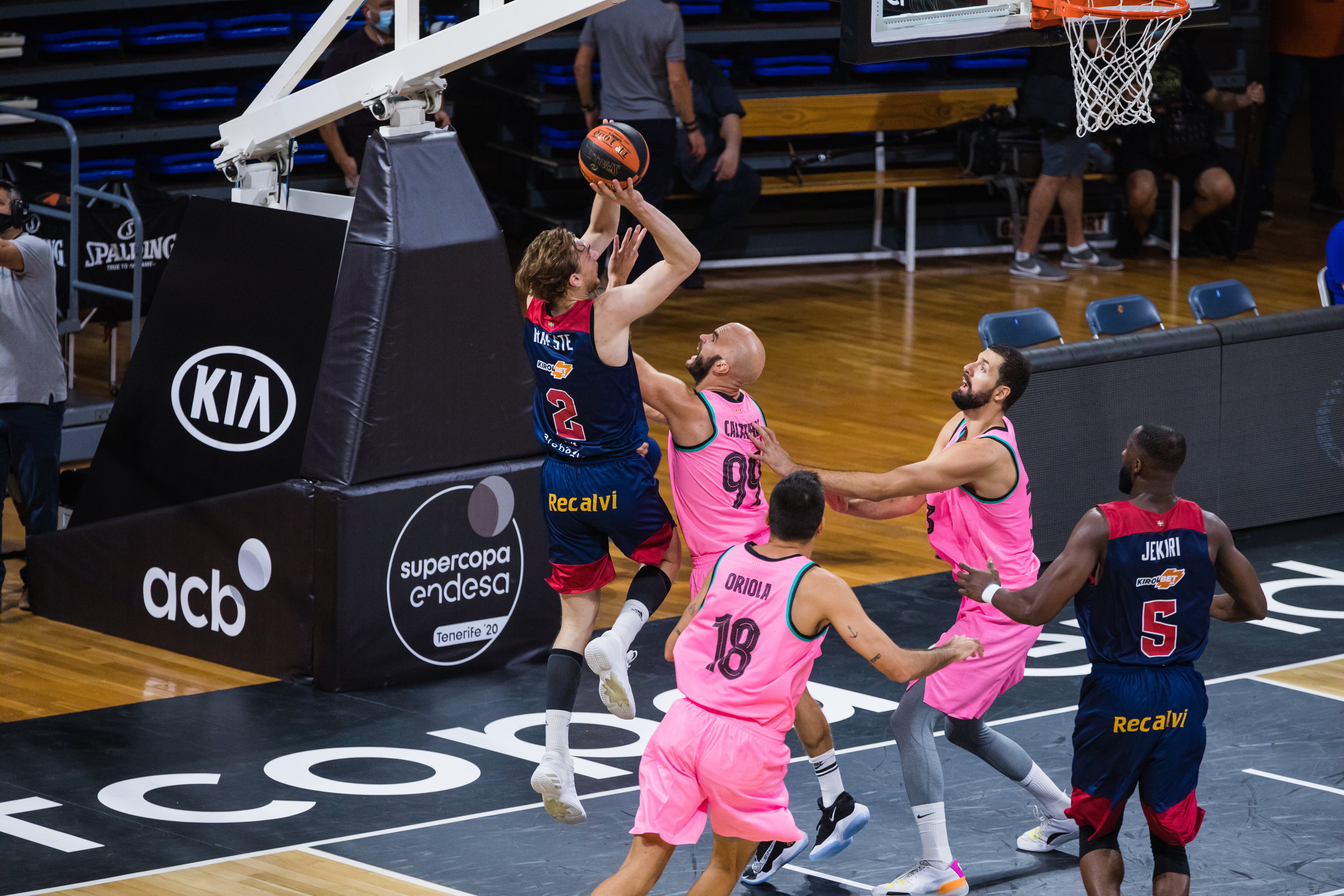 Las mejores fotos del TD Systems Baskonia - Barcelona de la Supercopa