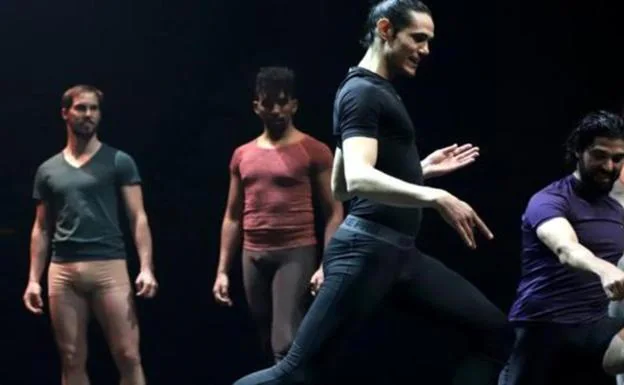 Edison Cavani se involucra en el fomento de la danza con la compañía que dirige Igor Yebra