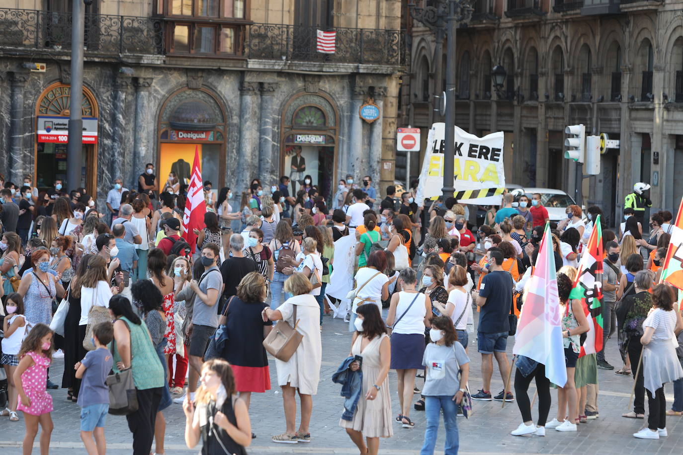 Los sindicatos de la Enseñanza advierten que seguirán con movilizaciones si Educación «no garantiza un curso presencial seguro»