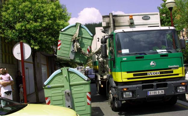 Cambiarán el sentido de circulación en la calle Los Tilos para mejorar en Neguri la recogida de basura