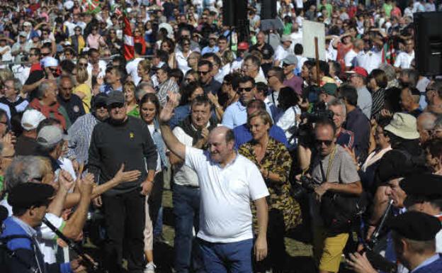 El PNV suspende el Alderdi Eguna por «responsabilidad»