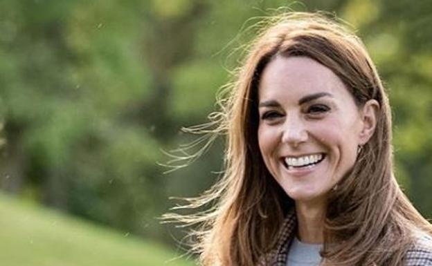 Kate Middleton estrena look otoñal con dos prendas de firma española