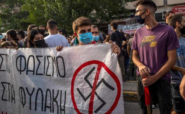 Grecia condena el fascismo