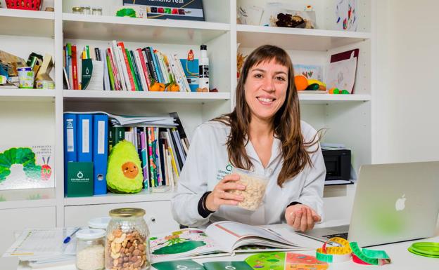 «Improvisar la compra por el pasillo del 'súper' afecta a nuestra alimentación»