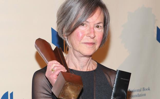 «Mi primer pensamiento fue que me quedaría sin amigos, la mayoría son escritores»