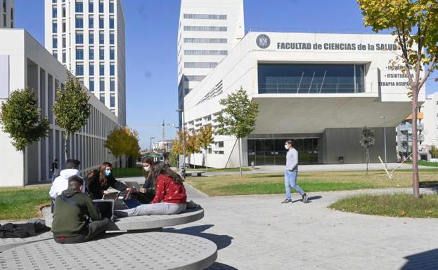 Andalucía suspende las clases presenciales en la Universidad de Granada