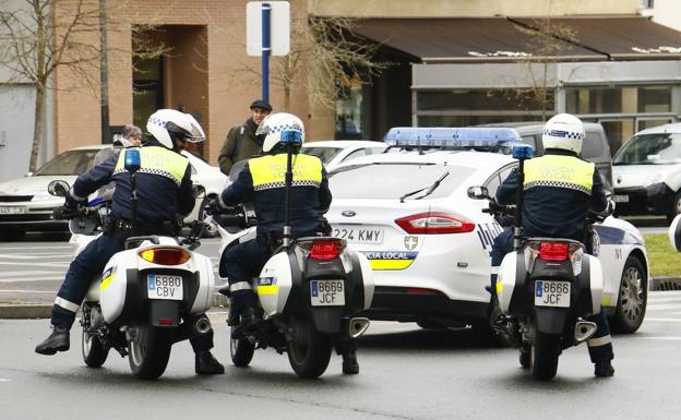 Detenida una pareja por agredirse mutuamente en su piso en Zabalgana