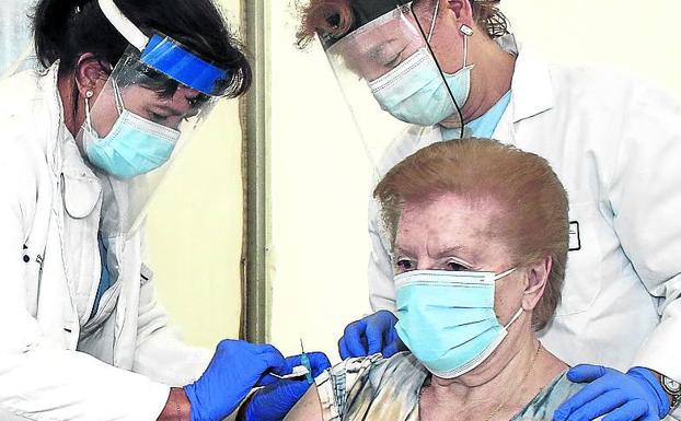 Los pacientes sin riesgo podrán pedir la antigripal desde el 2 de noviembre