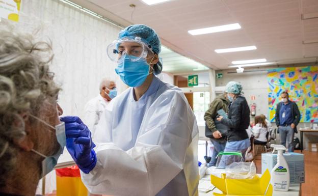 Sansomendi y Valles Alaveses II, las dos zonas de salud que superan la línea roja de Osakidetza