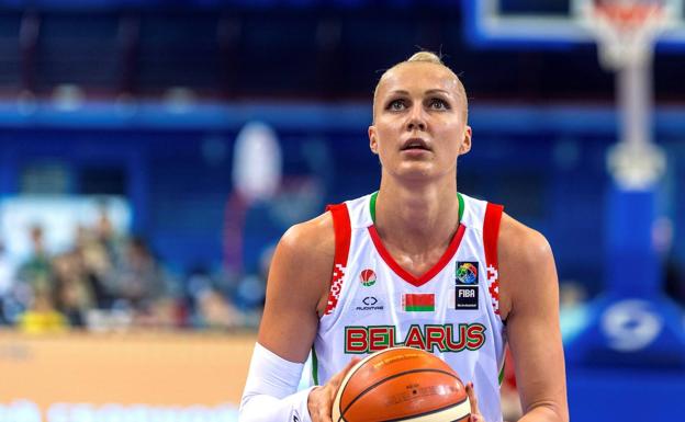 Liberan a la jugadora de baloncesto Yelena Levchenko: «He vivido en un nido de bacterias»