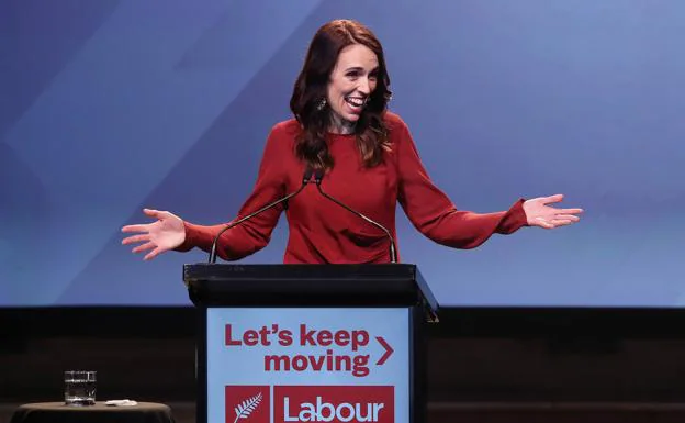 La primera ministra Jacinda Ardern arrasa en las elecciones de Nueva Zelanda