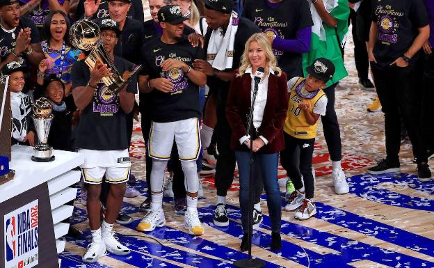 Jeanie Buss, la primera 'jefa' en ganar un título de la NBA