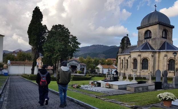 Llodio ampliará el horario del cementerio durante Todos los Santos