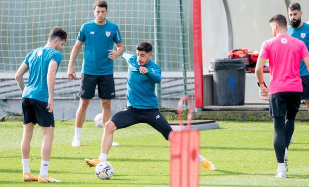 Berchiche vuelve a entrenar y se postula para jugar el sábado