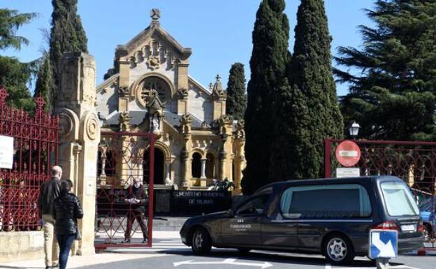 ¿Se podrá visitar al cementerio de Derio si resides en otra localidad?