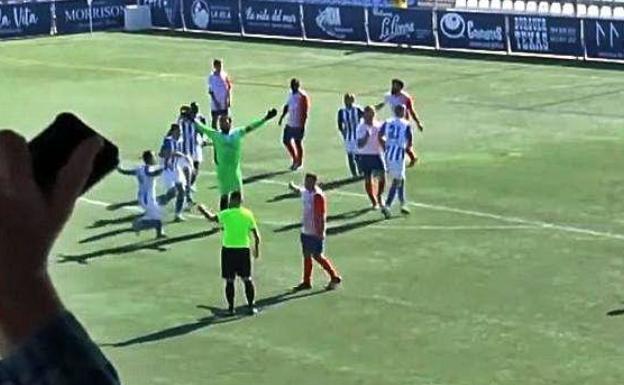 De la gloria al infierno en 15 segundos: el final más loco de la historia del fútbol