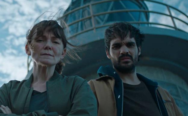 Nagore Aranburu eta Eneko Sagardoyren 'Hondar ahoak' telesaila estreinatu du ETB1ek