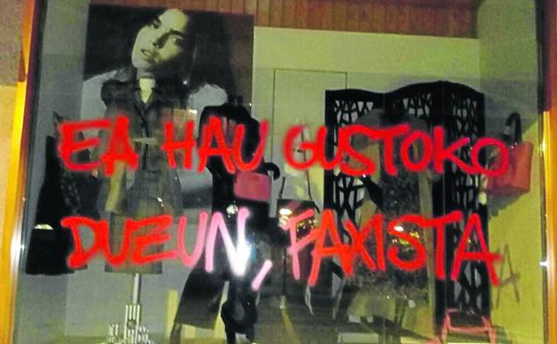 Todos los partidos, excepto Podemos, condenan el ataque a la tienda de Abascal