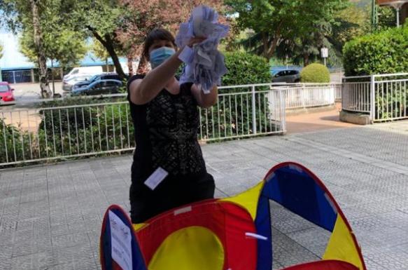 Los comerciantes de Arrigorriaga aseguran que el cierre de la hostelería va a «parar» la vida comercial