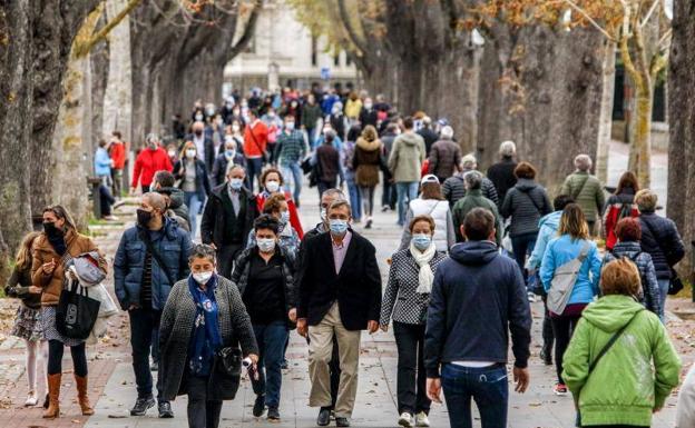 El paseo sustituye al terraceo en Vitoria