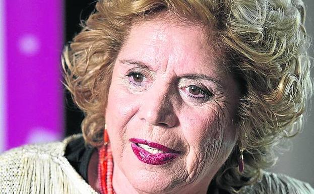 María Jiménez: «Me llevo bien con la silla de ruedas, es mi hermana»