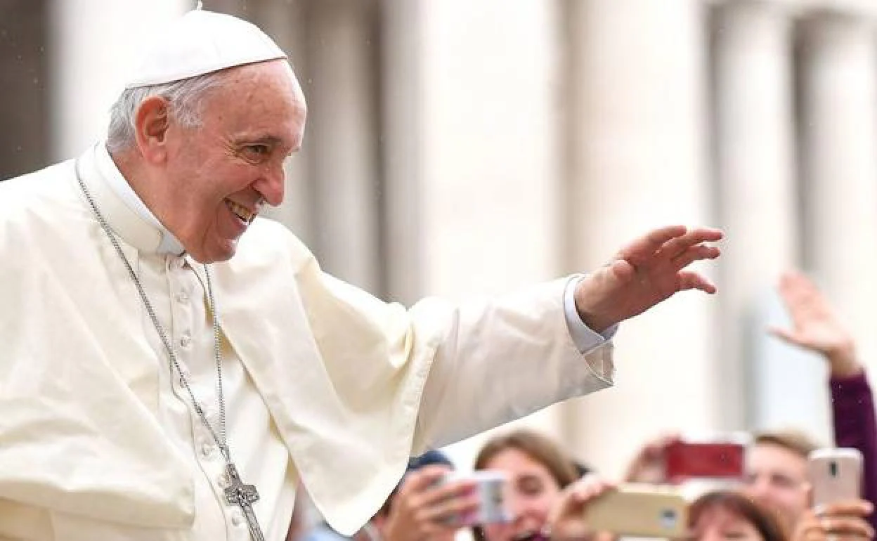 El Me Gusta Del Papa Francisco A Una Modelo Brasilena Que Revoluciona Las Redes Sociales El Correo