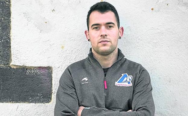 Erik Jaka: «Voy a jugar la final contra el número uno y mi mejor amigo en la pelota»