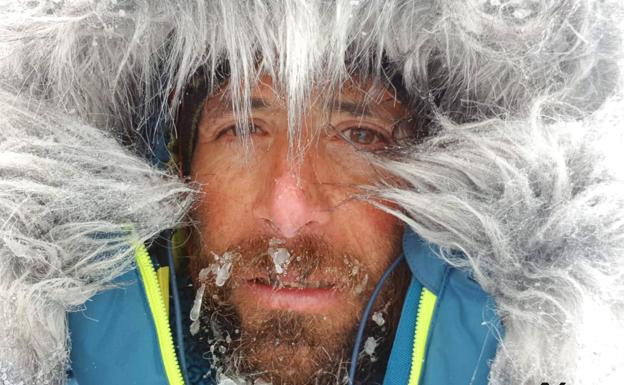 Alex Txikon: «Mendian eta bizitzako esparru ezberdinetan euskara ahalik eta gehien erabiltzen saiatzen naiz»