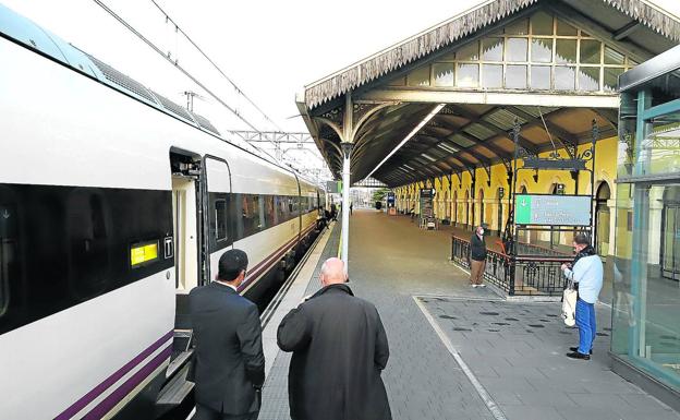 Renfe ha devuelto el dinero de 430 billetes en Miranda debido a las restricciones