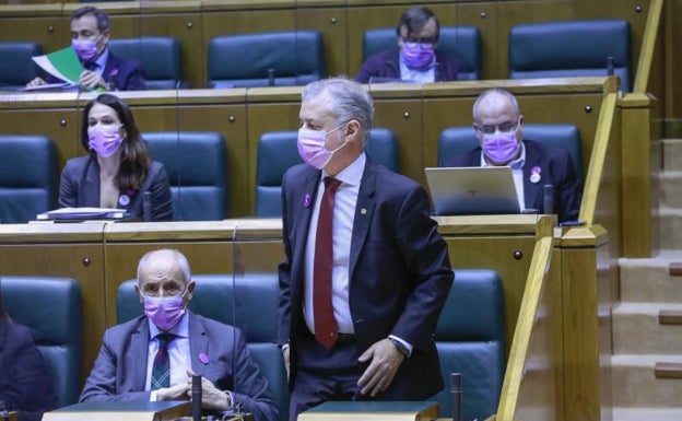 Urkullu defiende la nueva ley de educación frente a la que aprobó el PP porque «impone el castellano»