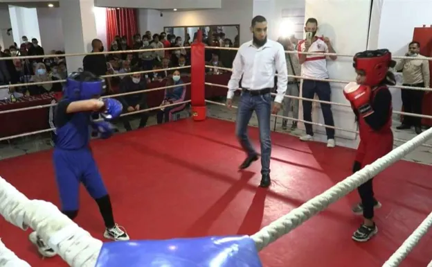Gaza celebra su primer combate de boxeo femenino