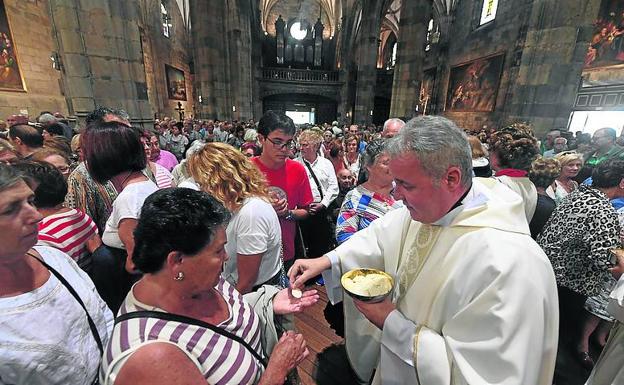 Así es la Iglesia vizcaína que deja el prelado guerniqués