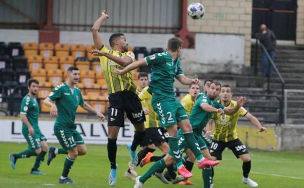 Dos penaltis fallados condenan al Portugalete