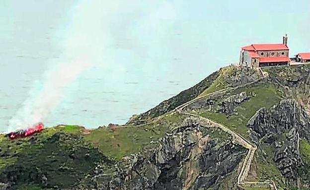 Un 'hamaiketako' provoca un incendio en Gaztelugatxe