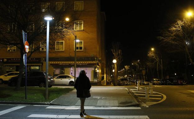 Vitoria mejorará con tecnología led 1.500 farolas en siete barrios