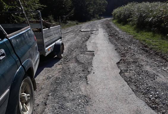 Avances para arreglar la pista Zumarraundi, en Zalduondo