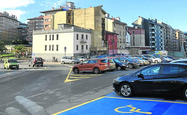 Los parkings rotatorios abren el debate en Galdakao