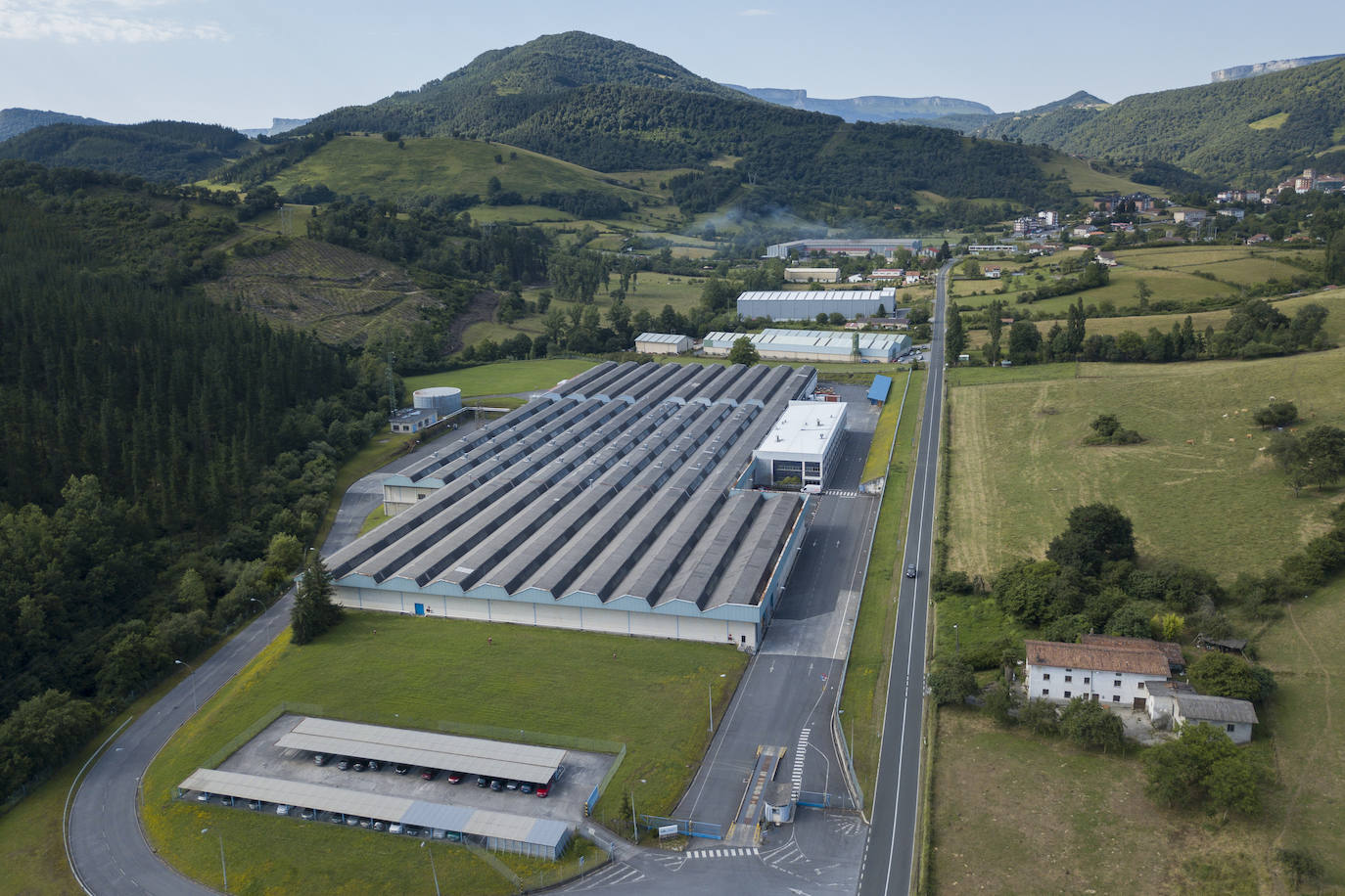 Ayala y Artziniega acentúan la dependencia de las grandes empresas