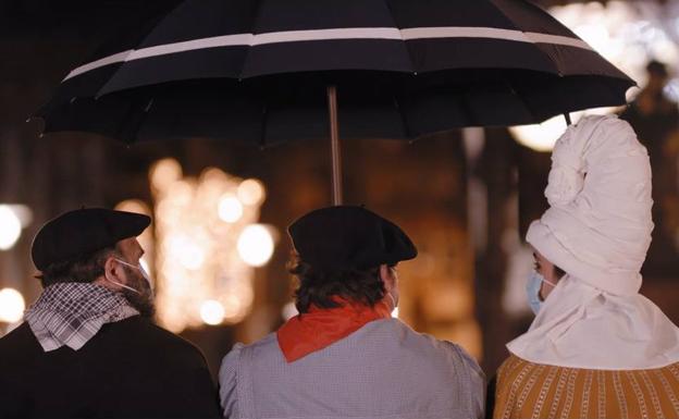 Vitoria reúne a Celedón, Olentzero y los Reyes Magos por Navidad