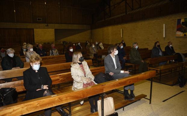 Un «espíritu abierto y alegre» para celebrar «la Navidad más complicada»