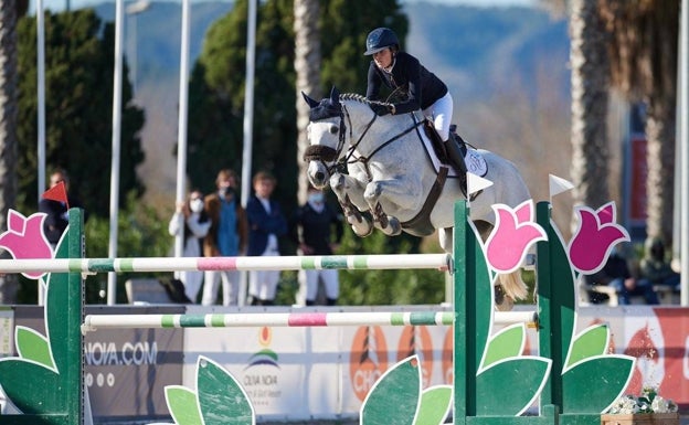Sira Martínez, hija de Luis Enrique, campeona de España Joven Jinete
